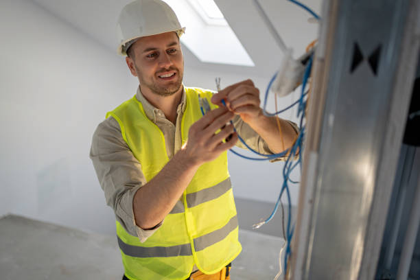 Best Electrical Repair Services  in Johnsburg, IL